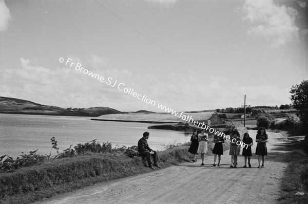 TEELIN ROAD   IRISH STUDENTS